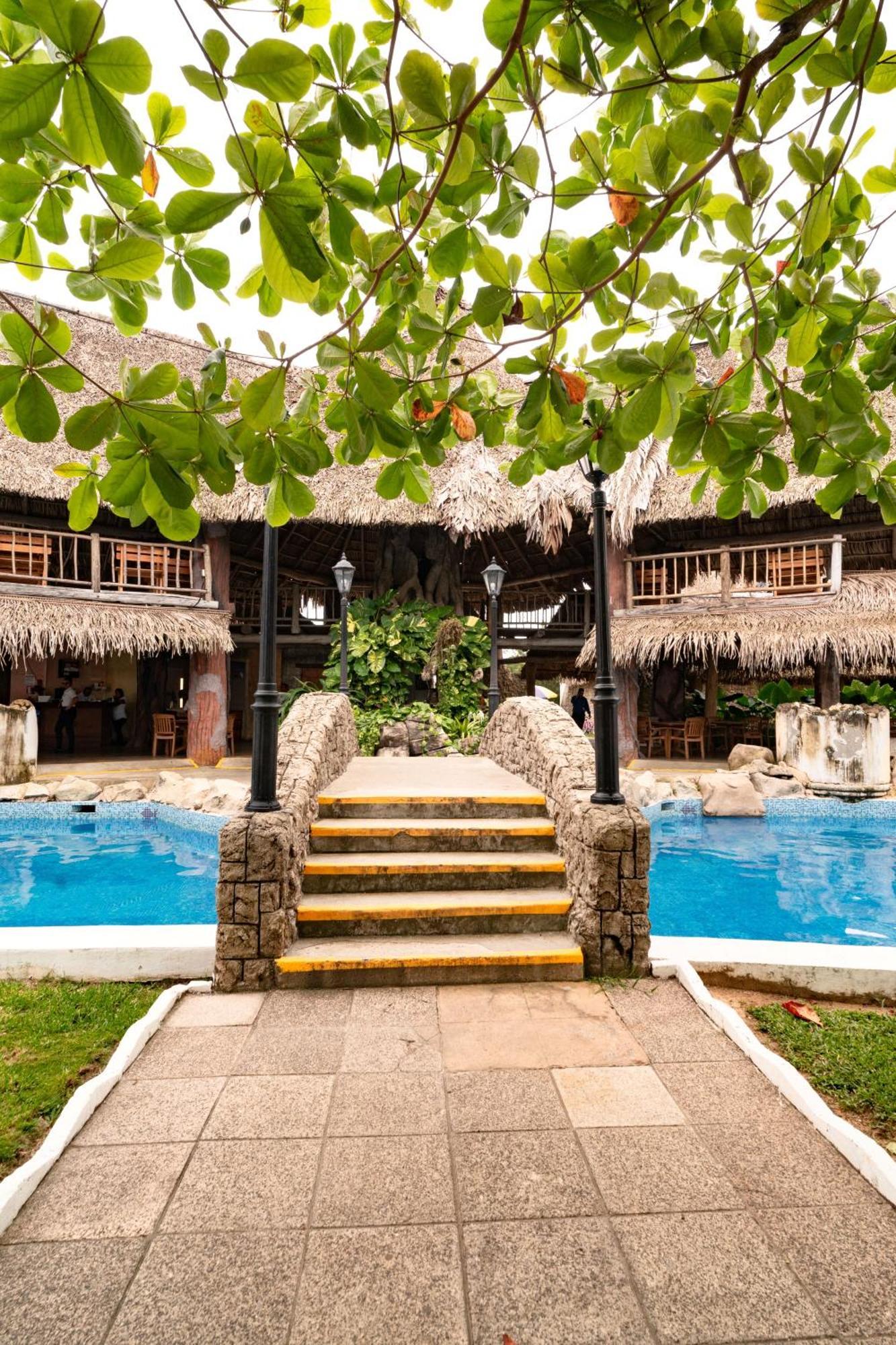 Amatique Bay Hotel Puerto Barrios Dış mekan fotoğraf