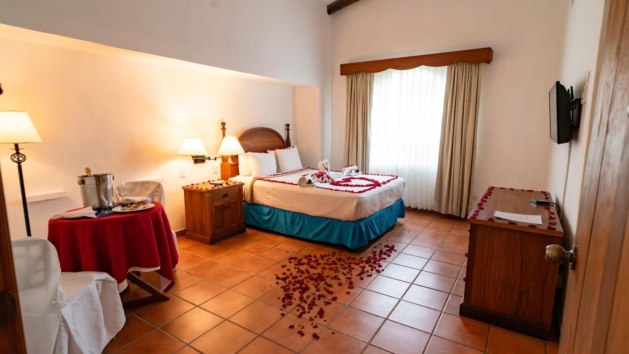 Amatique Bay Hotel Puerto Barrios Dış mekan fotoğraf