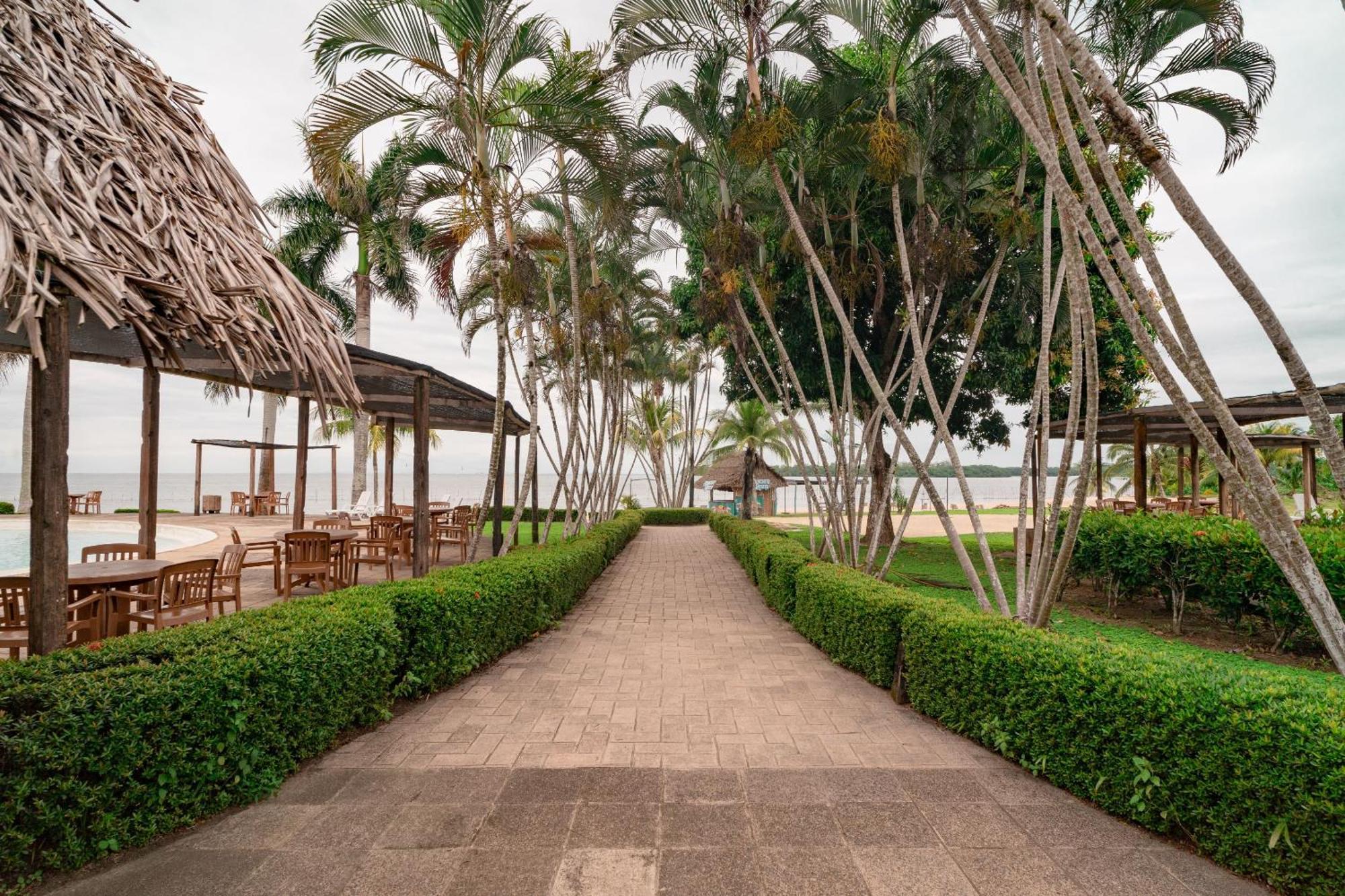 Amatique Bay Hotel Puerto Barrios Dış mekan fotoğraf