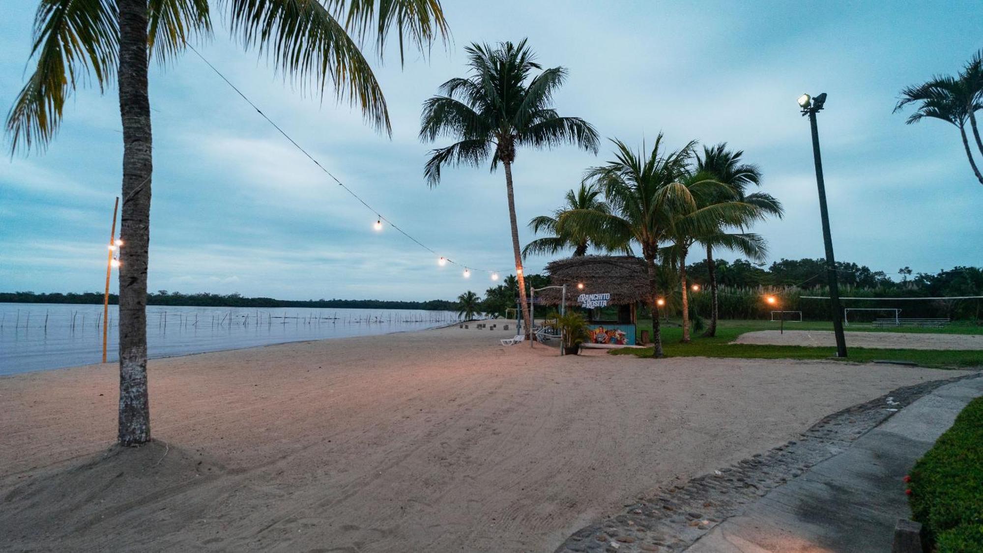 Amatique Bay Hotel Puerto Barrios Dış mekan fotoğraf