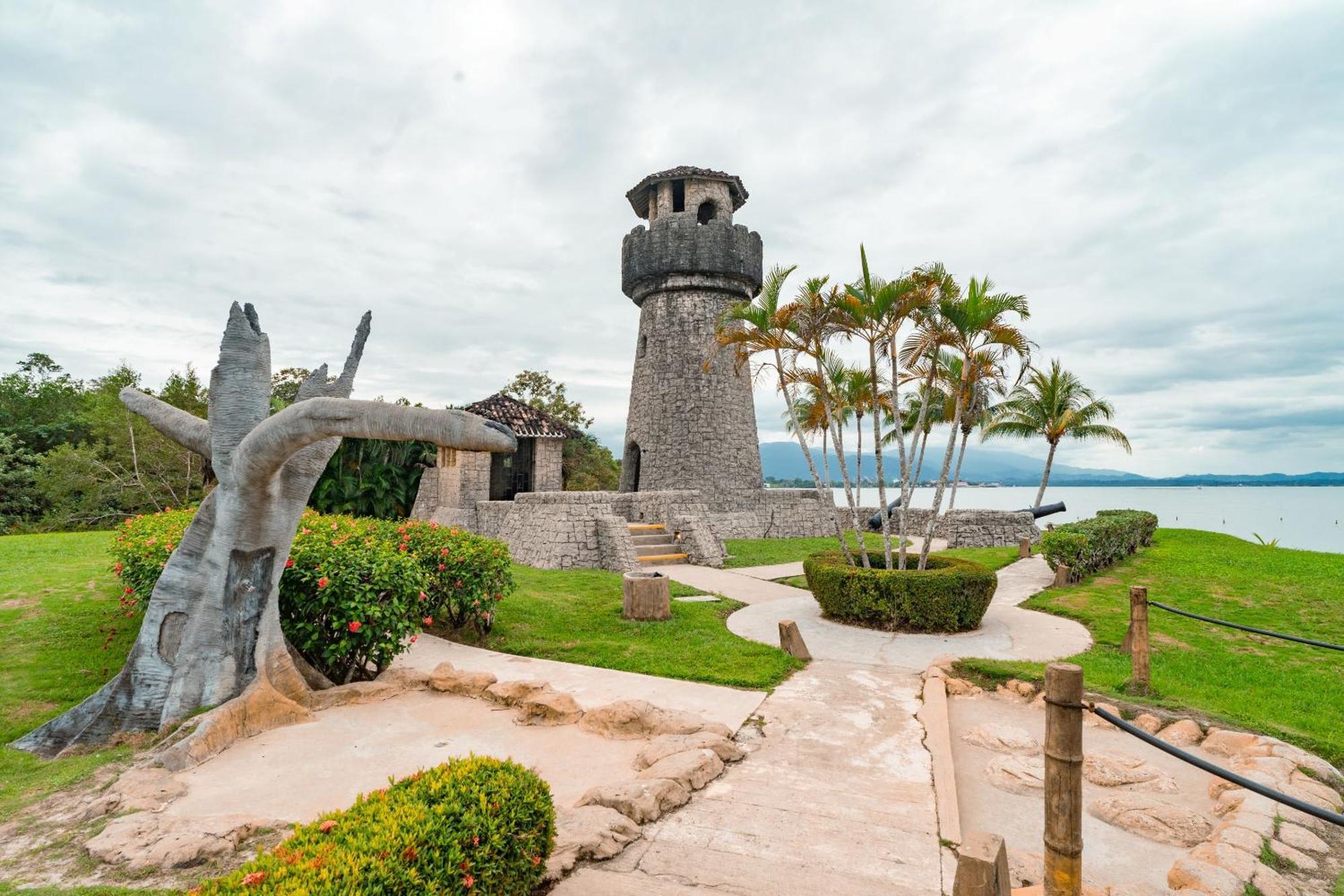 Amatique Bay Hotel Puerto Barrios Dış mekan fotoğraf